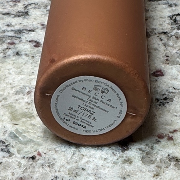 BECCA Topaz Shimmering Skin Perfector Liquid - Picture 2 of 5